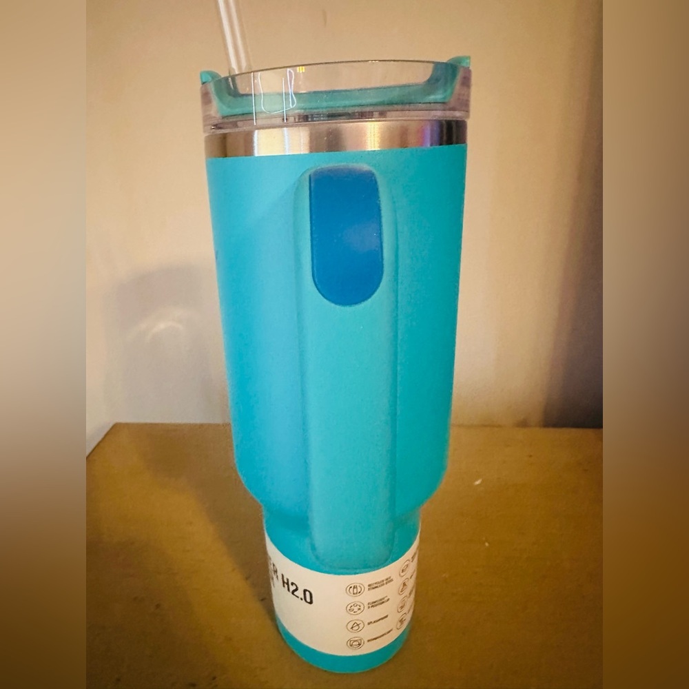 NEW Stanley Turquoise/Blue 40 oz Tumbler! - Picture 4 of 6